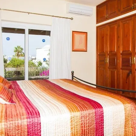 Puerto Del Carmen Sleeps 8 Pool Air Con Wifi Vila