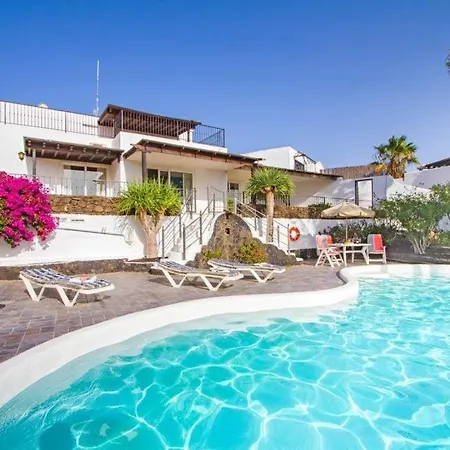 Puerto Del Carmen Sleeps 8 Pool Air Con Wifi * Пуэрто дель Кармен