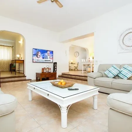 Puerto Del Carmen Sleeps 8 Pool Air Con Wifi بويرتو ذيل كارمين